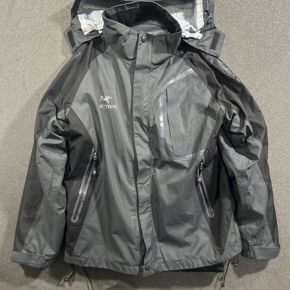 Vintage Arcteryx Jacket Sz M Mens 2 In 1 Goretex Removable Hood And Liner *read*